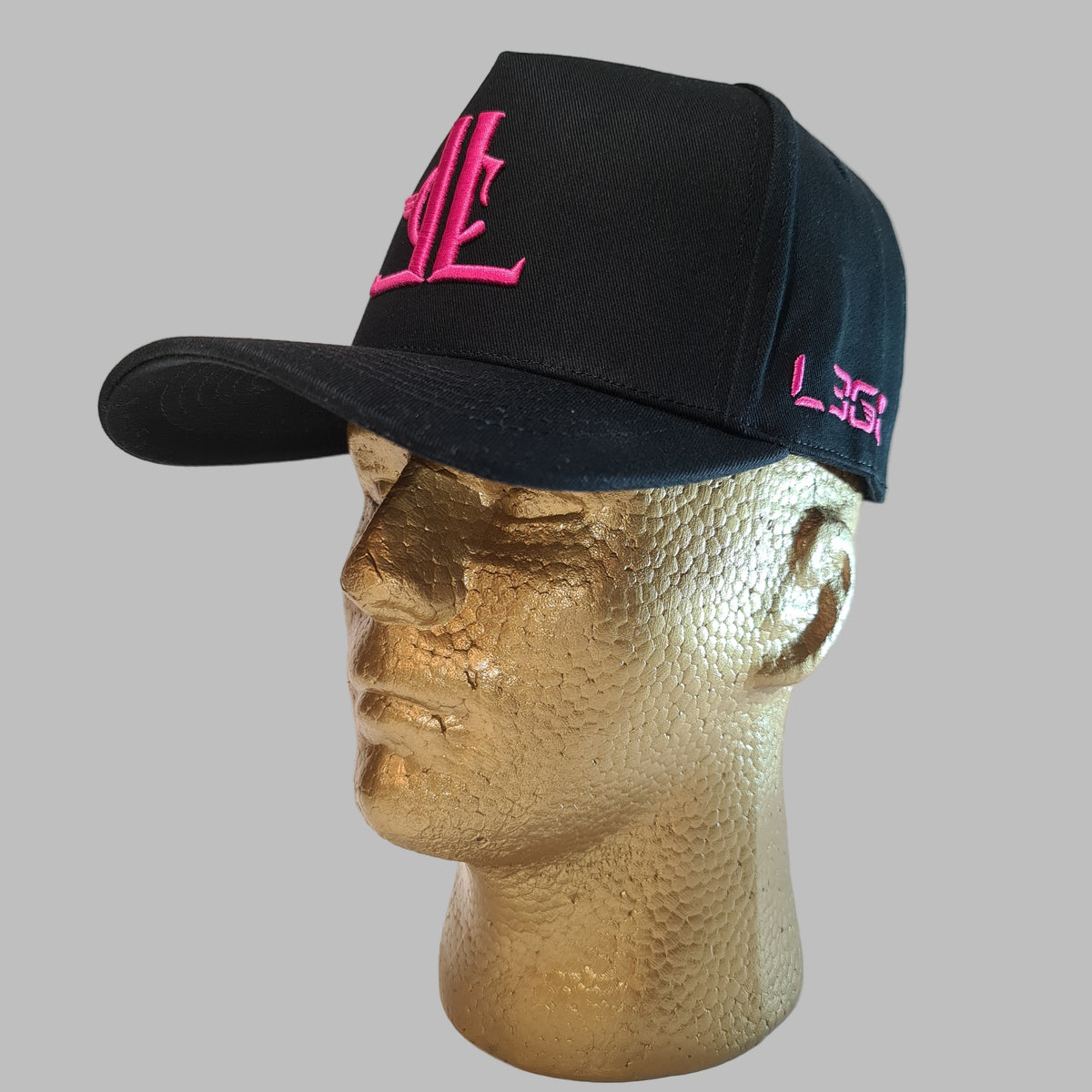 BLACK HAT PINK EMBROIDERY