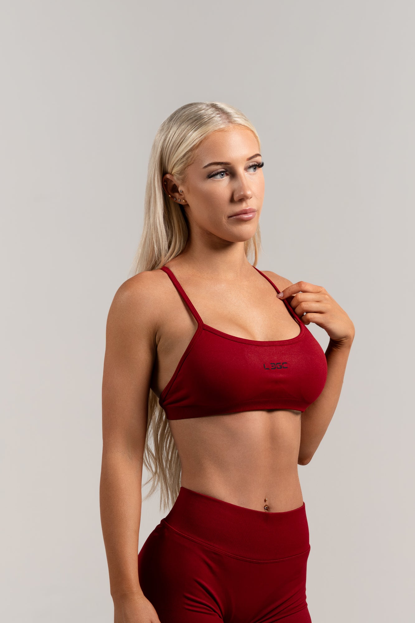 V BACK CROP