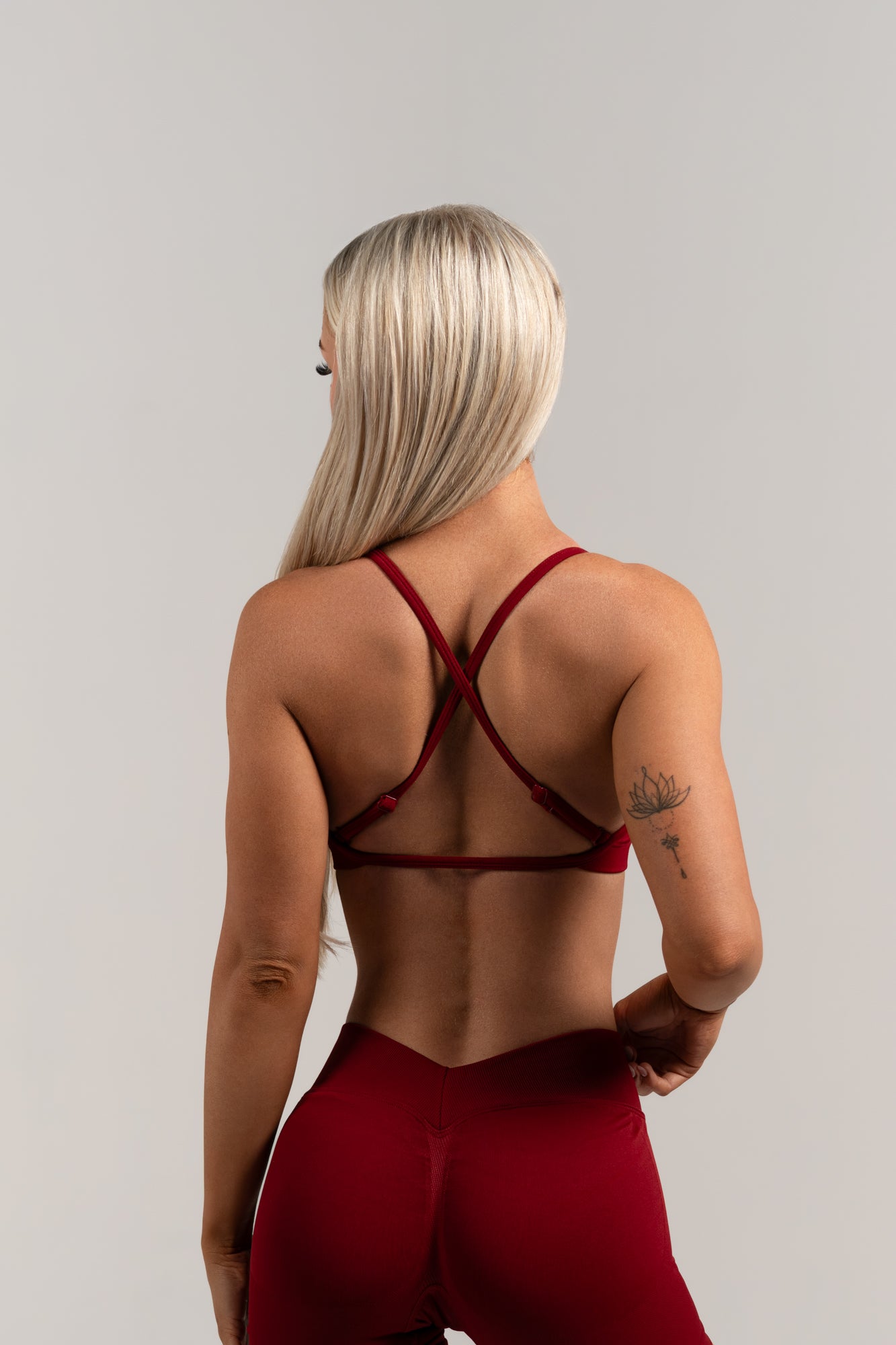 V BACK CROP